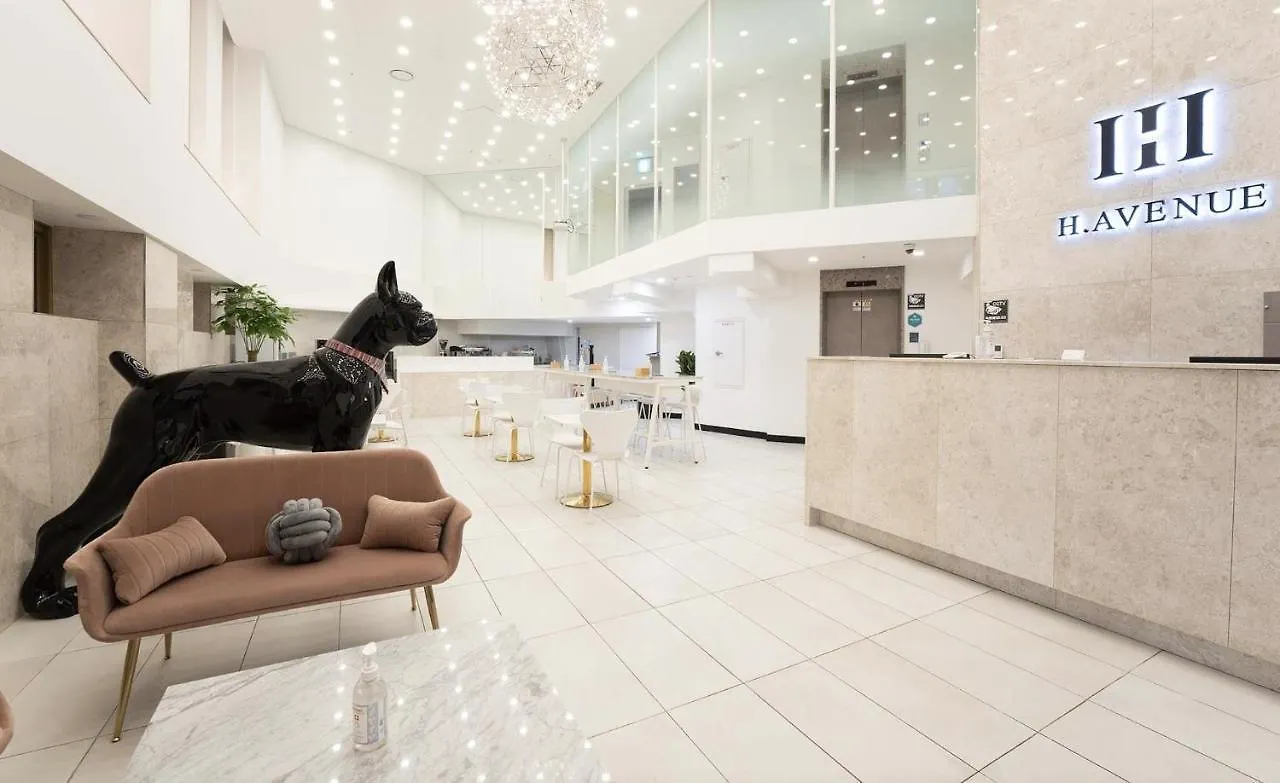 H Avenue Hotel Idae Shinchon Сеул