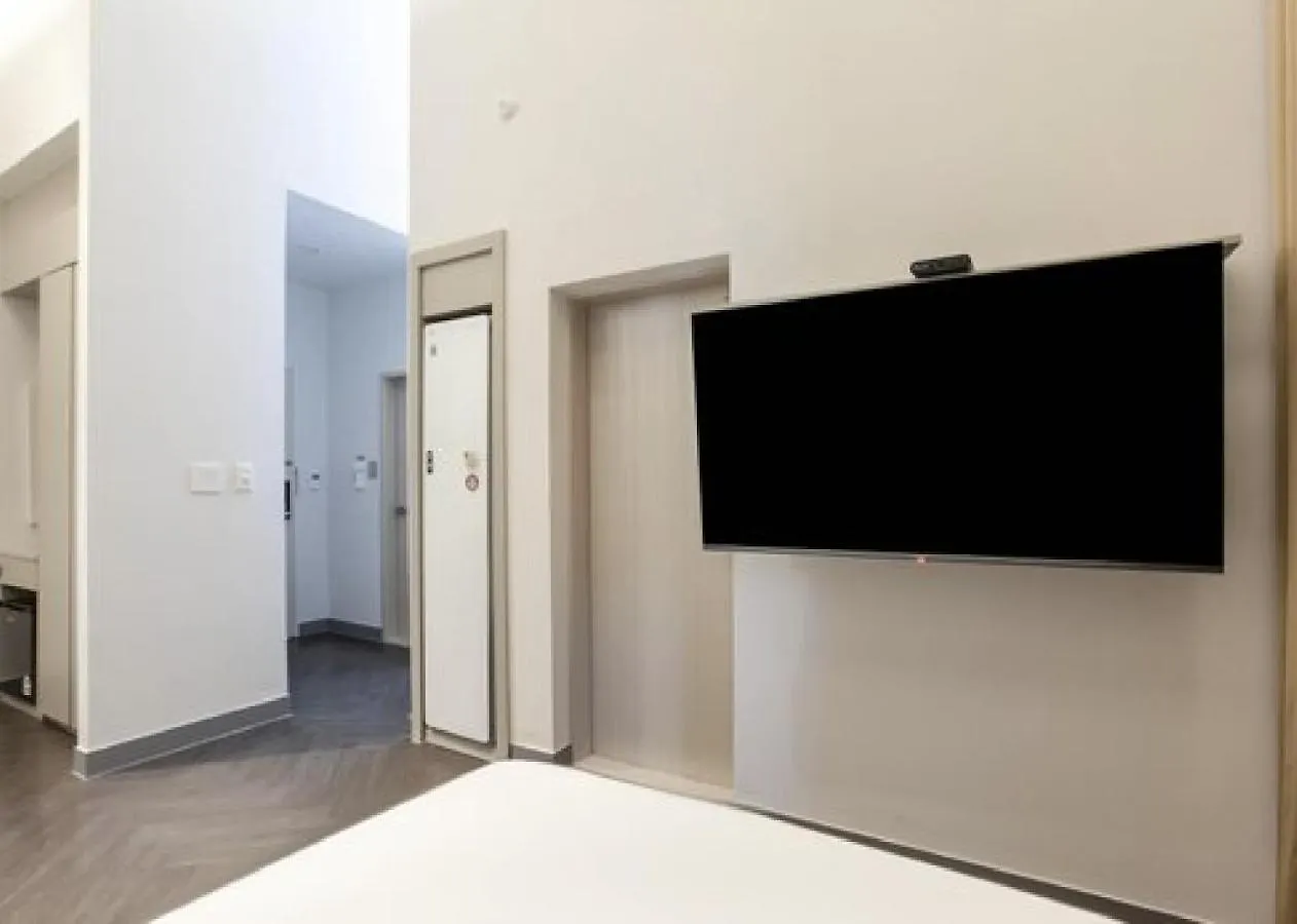 H Avenue Hotel Idae Shinchon Сеул