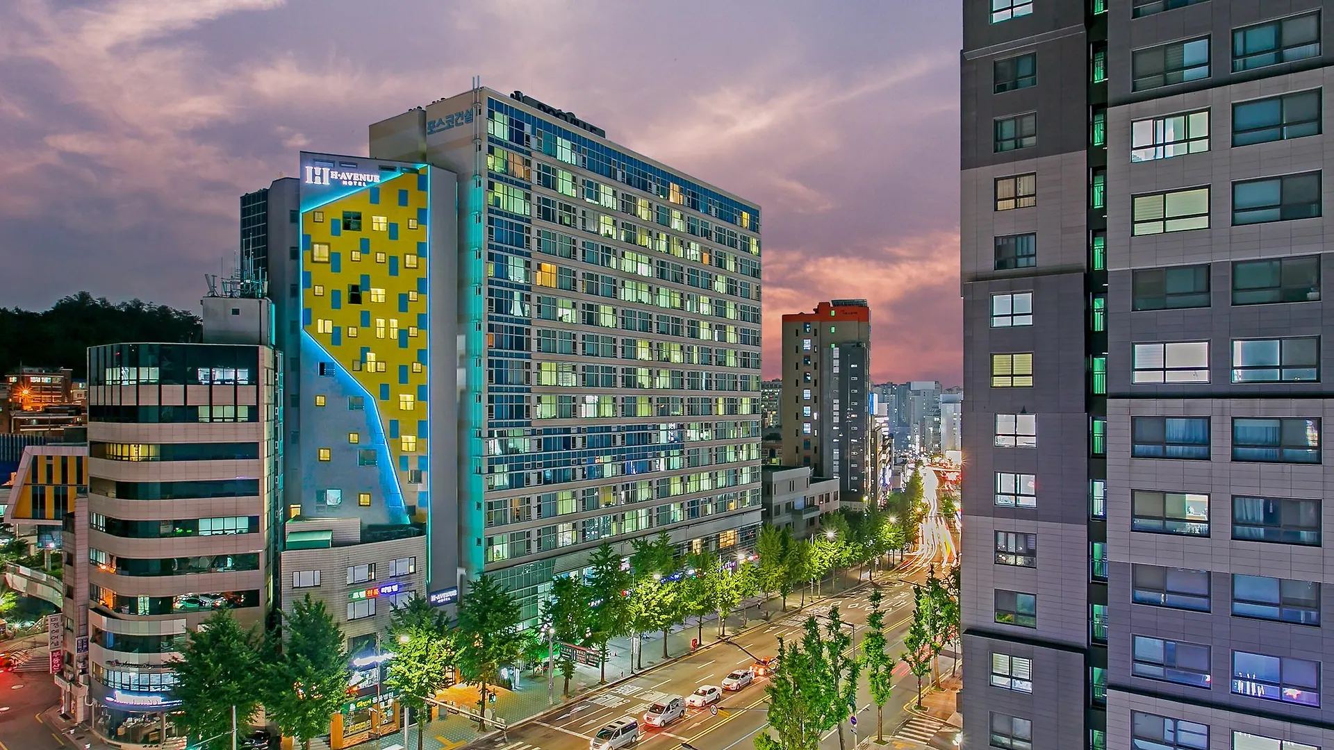 H Avenue Hotel Idae Shinchon Сеул